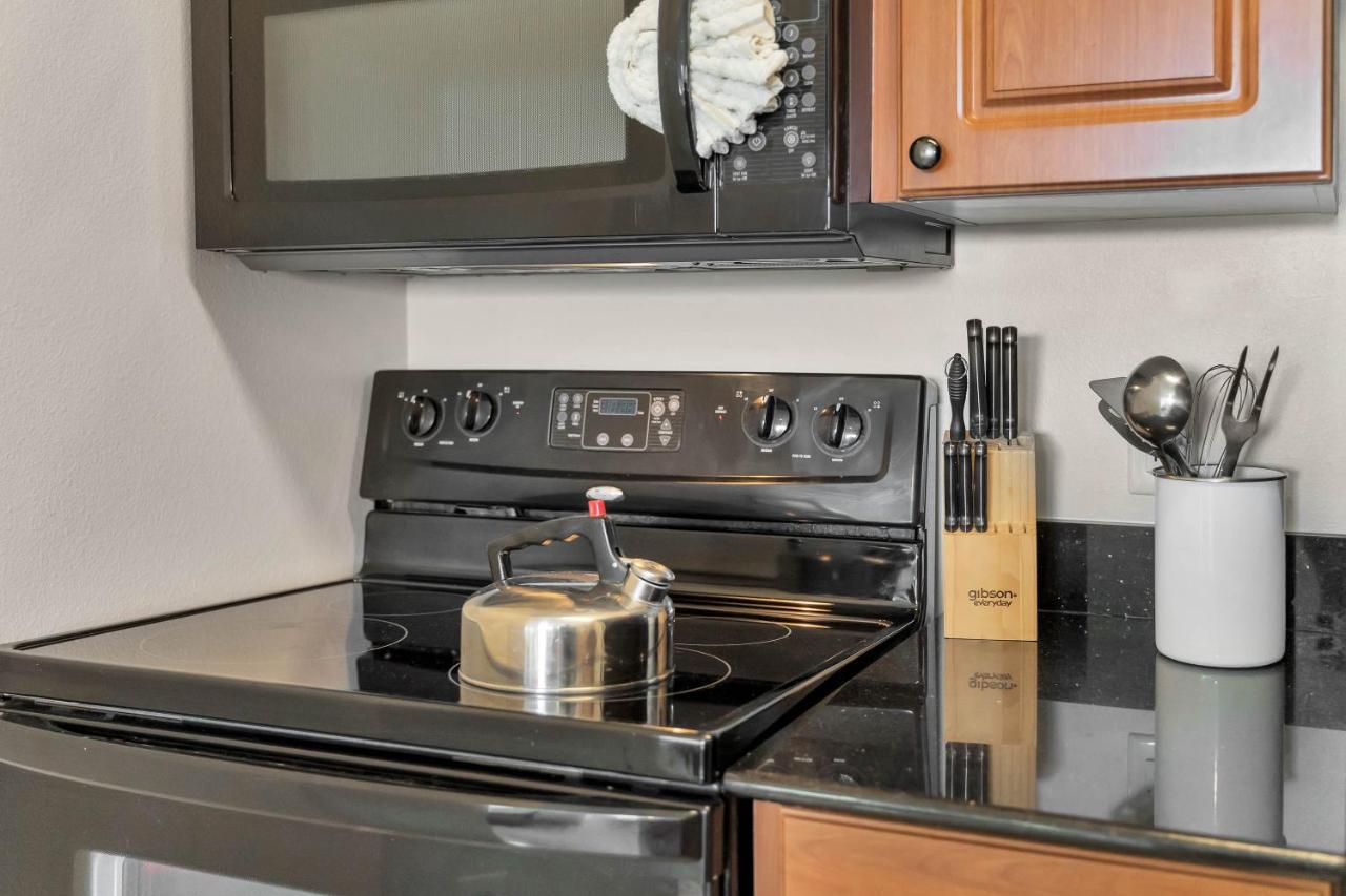 Apartamento The Point, Lux 4 Min From Universal Orlando